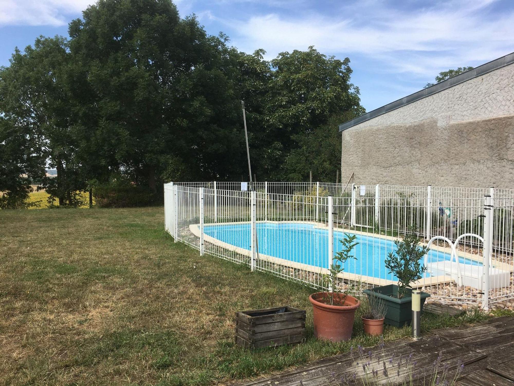 Grand Gite Avec Piscine, Cheminee Et Terrasse Pres De Luneville, Ideal Pour Familles Et Groupes - Fr-1-584-84 Athienville Eksteriør billede